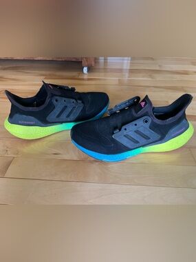 Men's adidas UltraBoost 22 Running Shoes Black, Size 11